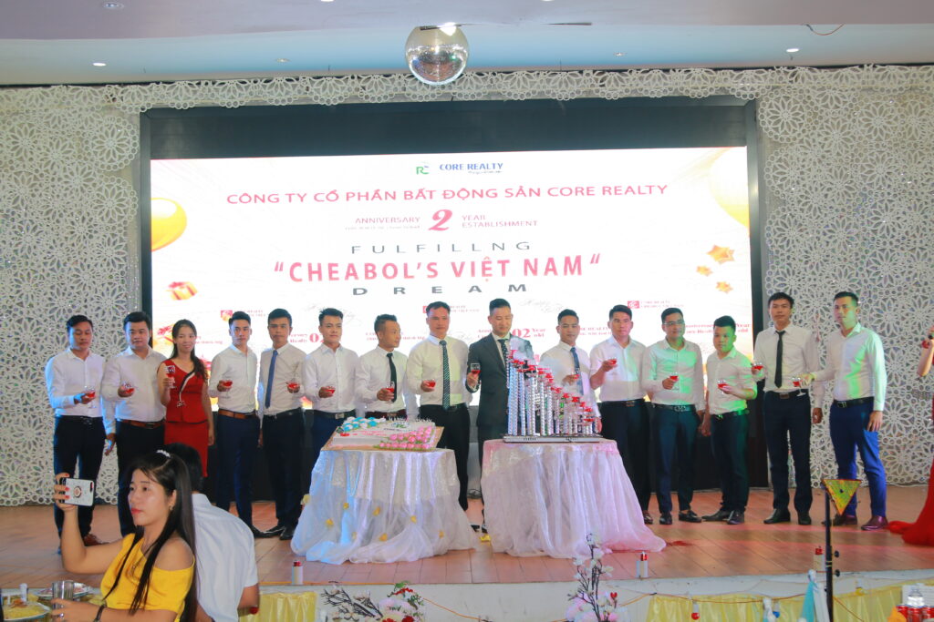 corerealty mừng sinh nhật 2 năm