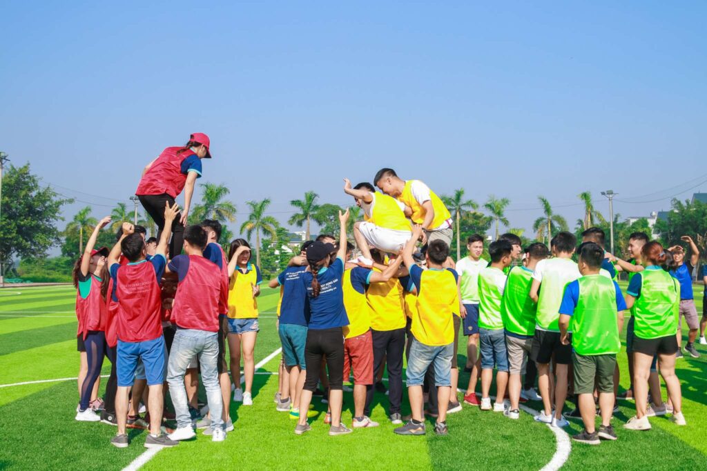những màn khởi động xây dựng tinh thần đoàn kết đội nhóm