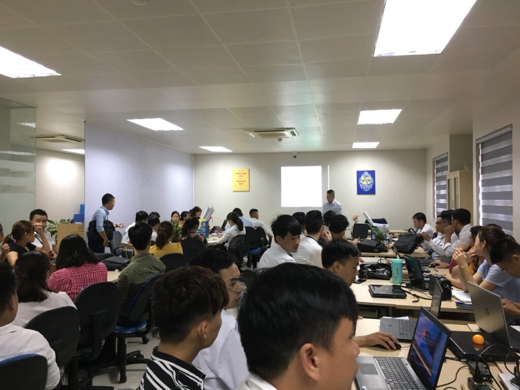 Môi Giới Bất Động Sản - Rễ Đi Nhưng Khó Đến