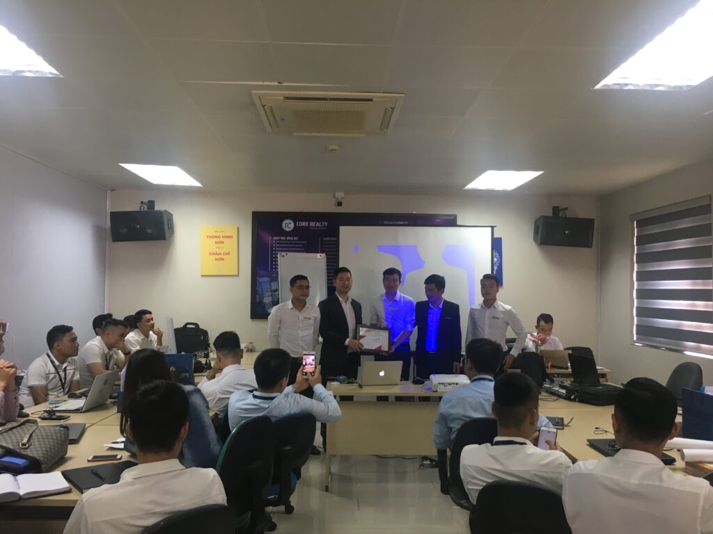 Khối KD1 xuất sắc trong tháng 10