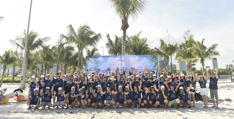 Team Buiding Core 2020 Tại bãi biển Hạ Long