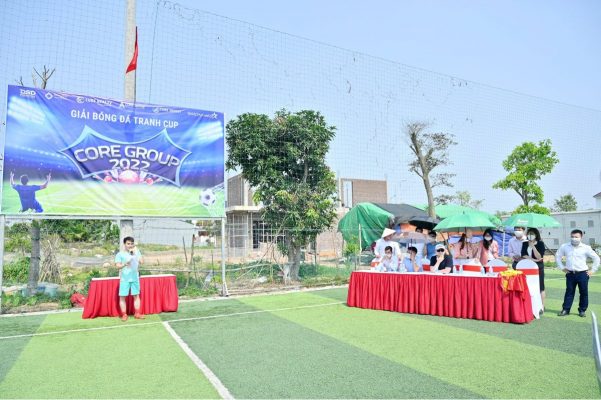 Cầu thủ Nguyễn bá Chiến tuyên thệ tại Lễ Khai mạc Giải bóng đá nam tranh cúp Core Group 2022 lần thứ V